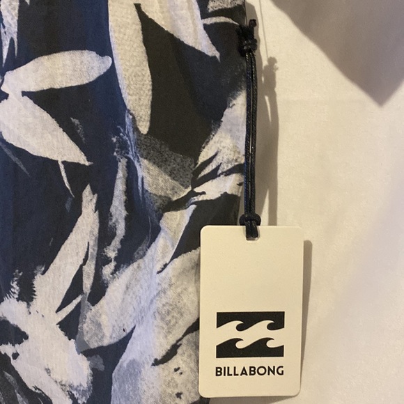 Mens Billabong Button up. - Picture 5 of 6